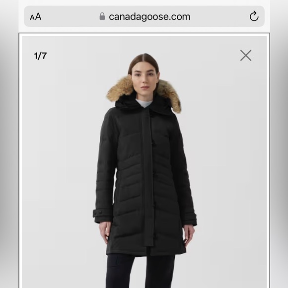 Black Canada Goose Lorette Parka with original coyote fur - Picture 12 of 14